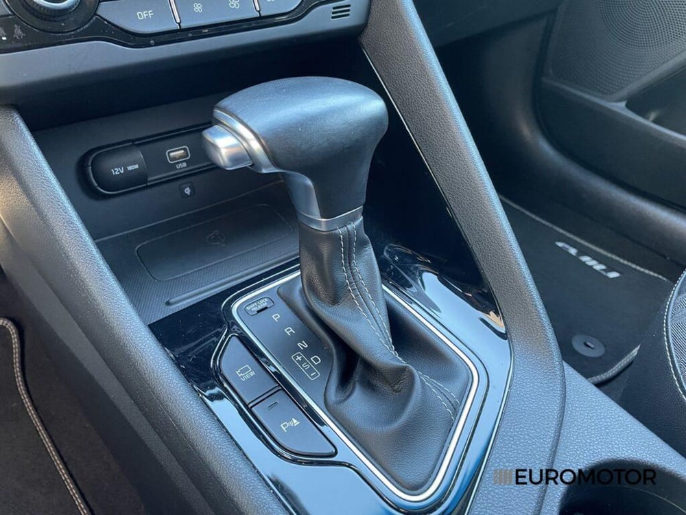 Kia Niro usata a Bari (15)