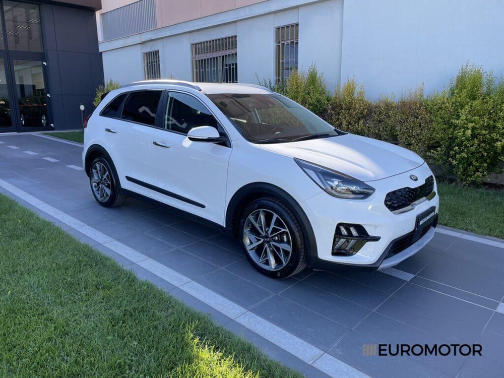 Kia Niro usata a Bari (3)