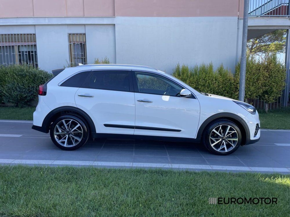 Kia Niro usata a Bari (4)