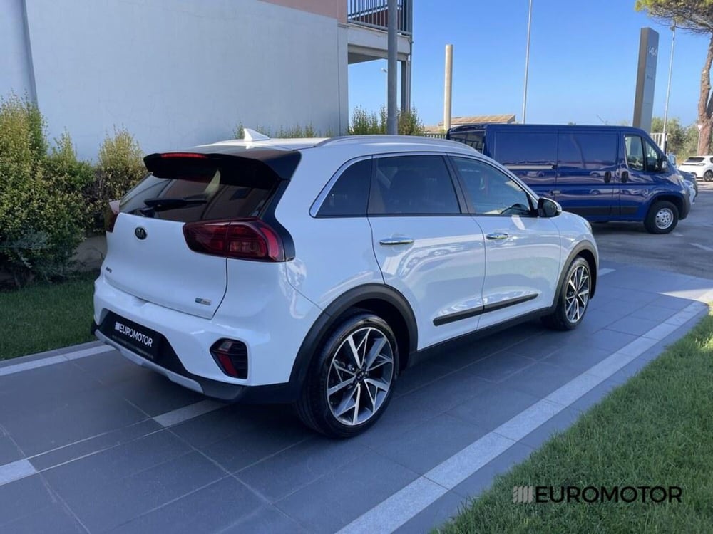 Kia Niro usata a Bari (5)