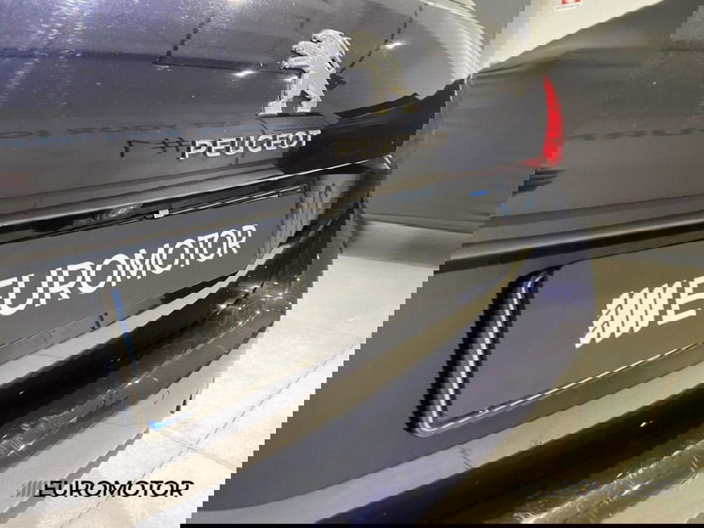 Peugeot 508 SW usata a Bari (11)