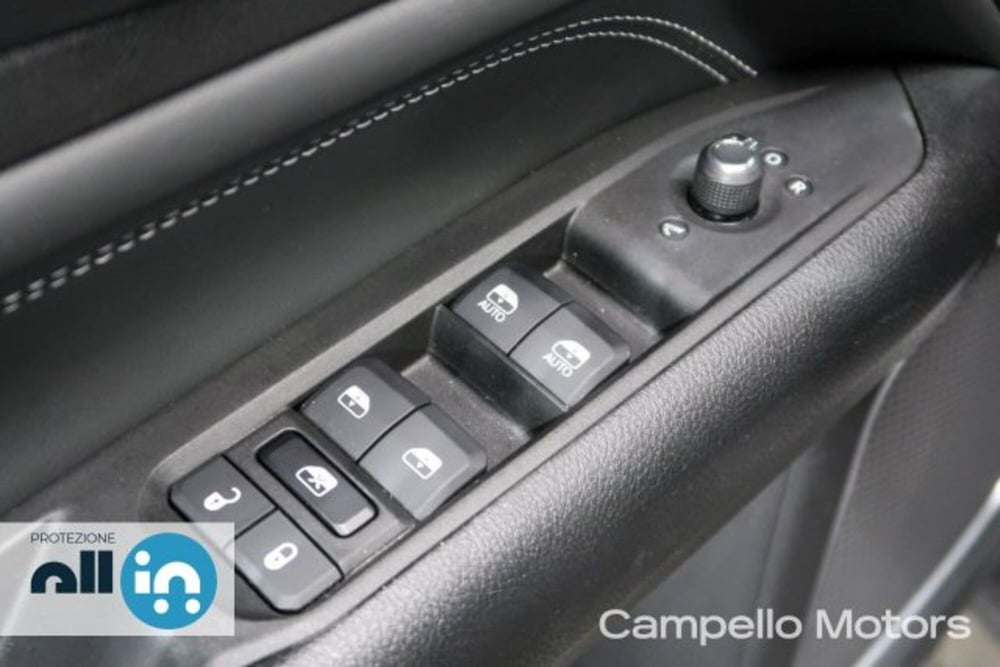 Jeep Compass usata a Venezia (16)