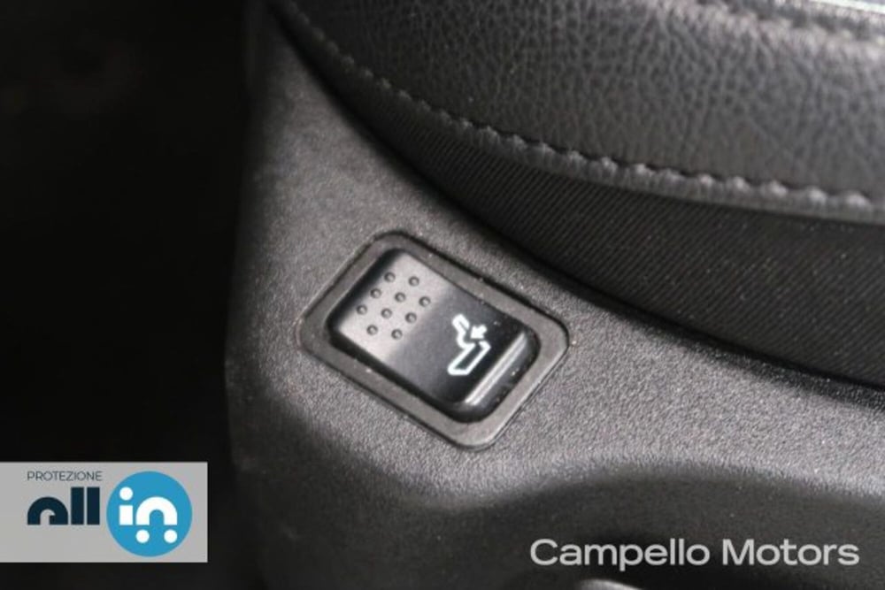 Jeep Compass usata a Venezia (17)