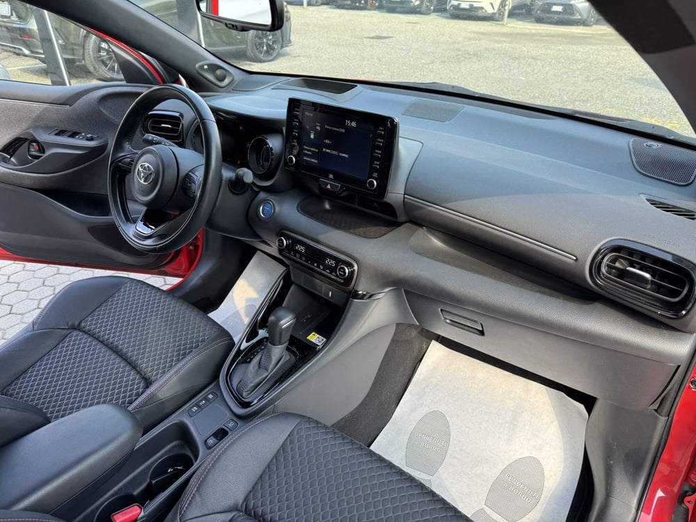 Toyota Yaris usata a Como (5)