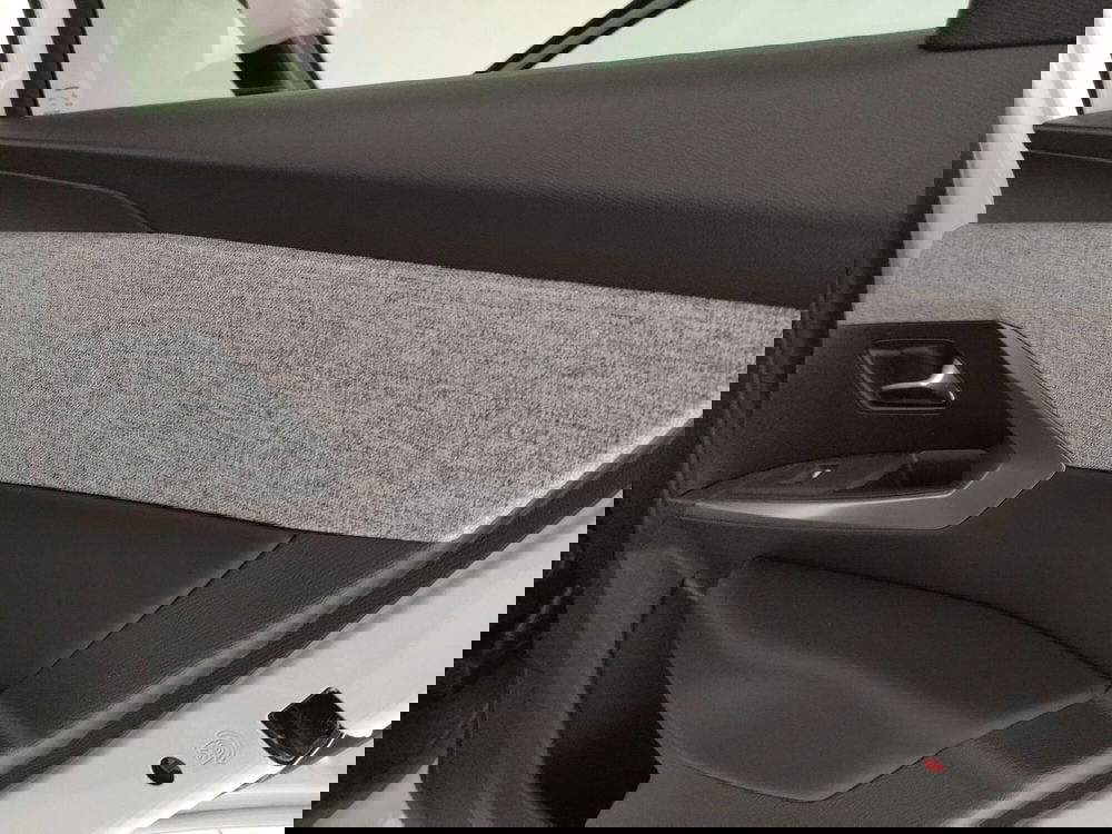 Peugeot 3008 nuova a Caserta (11)