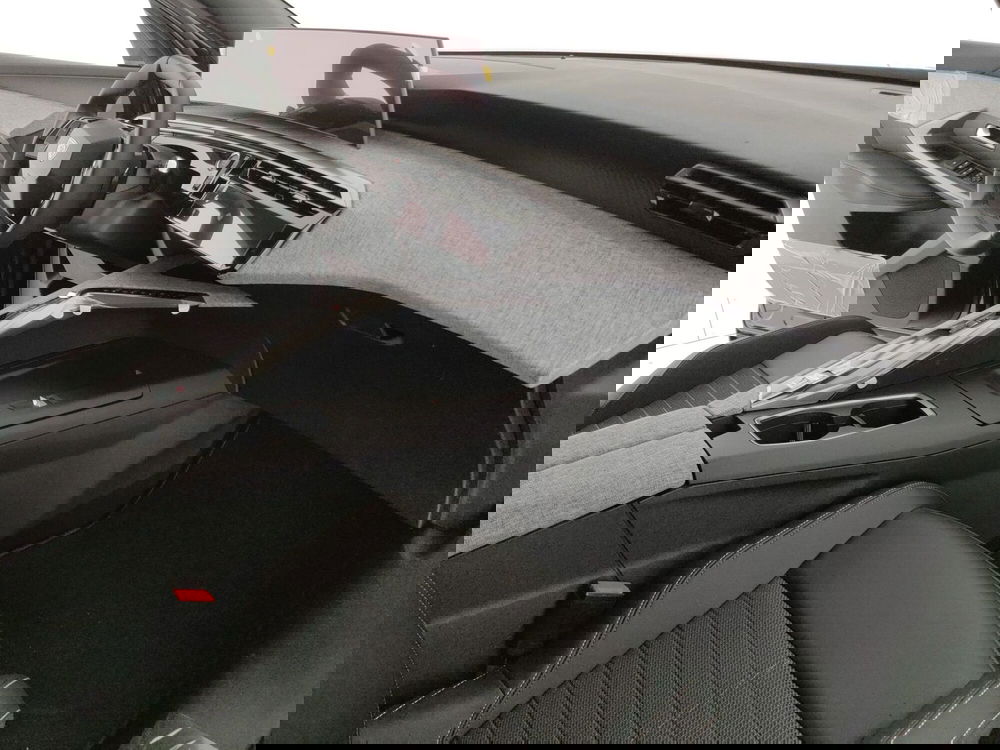 Peugeot 3008 nuova a Caserta (13)