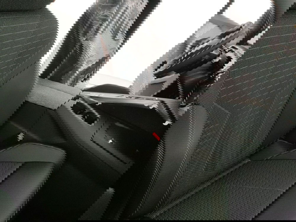 Peugeot 3008 nuova a Caserta (14)