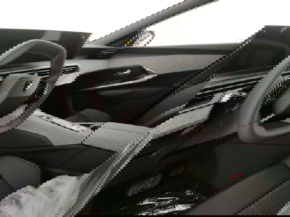 Peugeot 3008 nuova a Caserta (19)