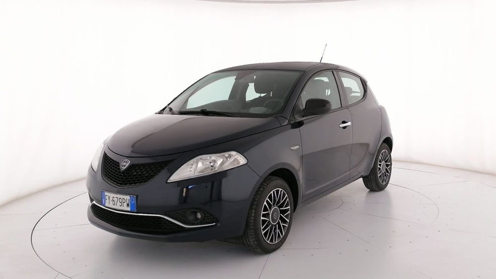 Lancia Ypsilon usata a Roma