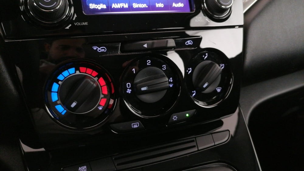 Lancia Ypsilon usata a Roma (14)