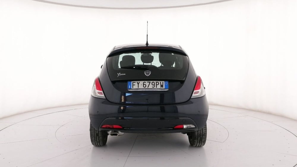 Lancia Ypsilon usata a Roma (4)