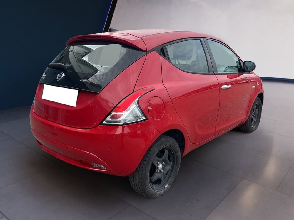 Lancia Ypsilon usata a Torino (4)