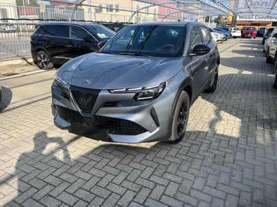 Alfa Romeo Junior 1.2 ibrida 145cv edct6 nuova a Milano