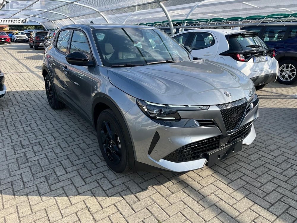 Alfa Romeo Junior nuova a Milano (3)