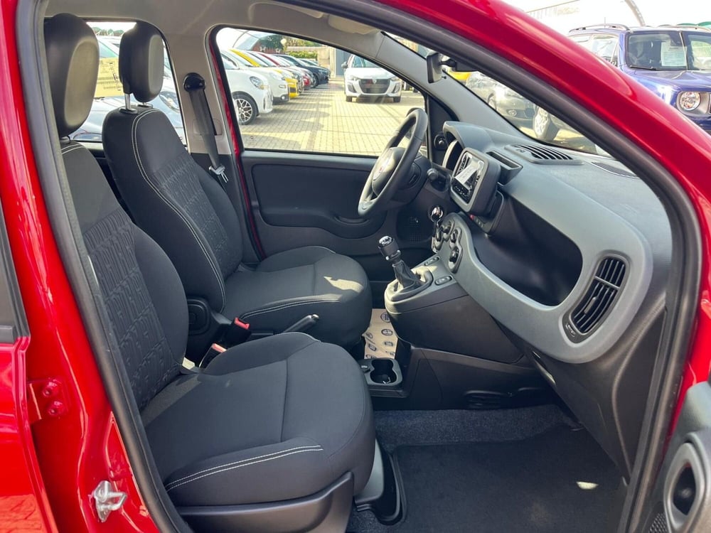 Fiat Panda Cross nuova a Milano (12)
