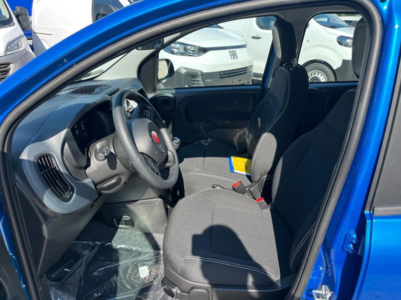 Fiat Panda Cross nuova a Milano (11)