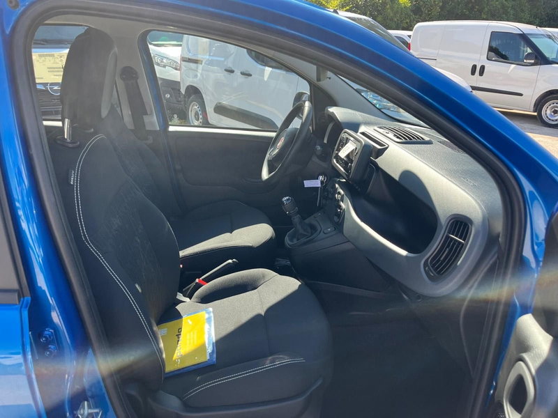 Fiat Panda Cross nuova a Milano (12)