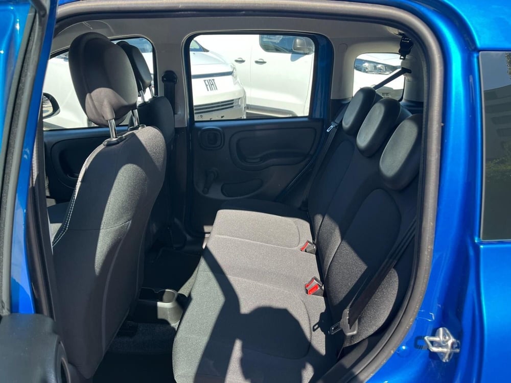 Fiat Panda Cross nuova a Milano (13)