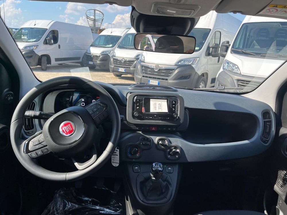 Fiat Panda Cross nuova a Milano (15)