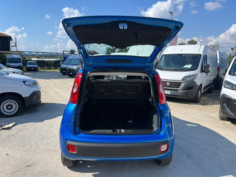 Fiat Panda Cross nuova a Milano (9)