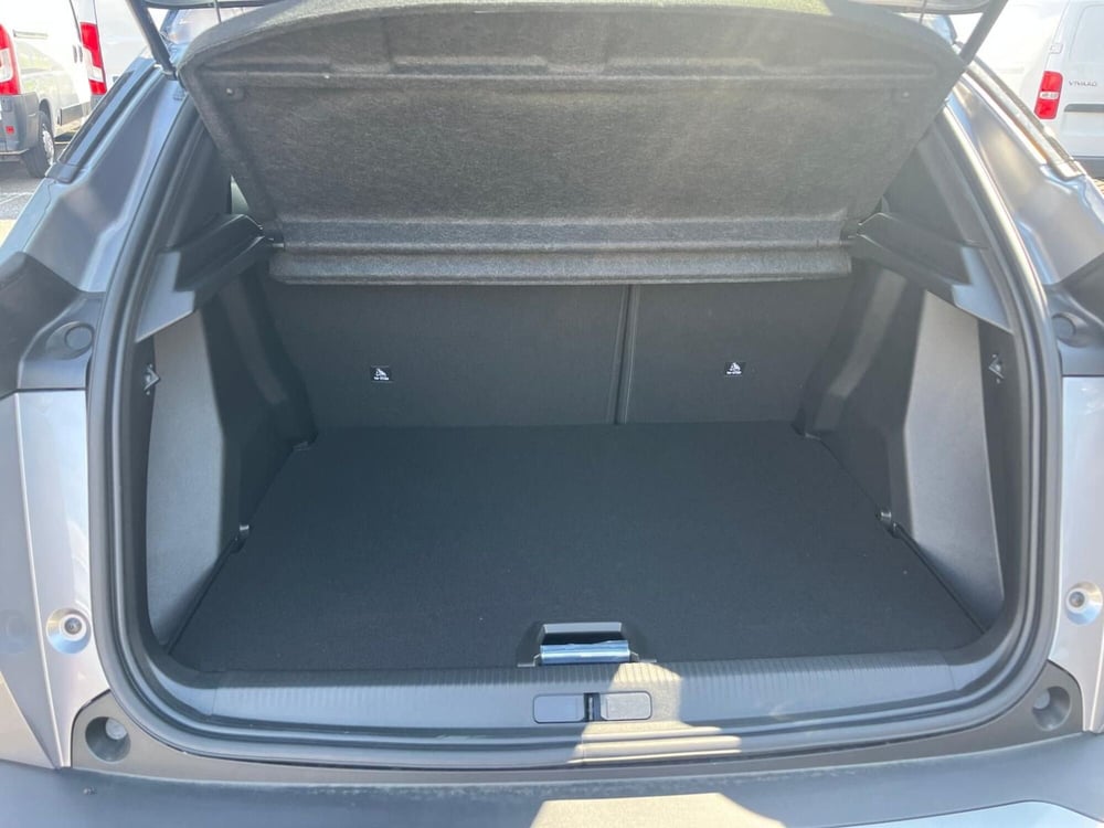 Peugeot 2008 nuova a Milano (10)