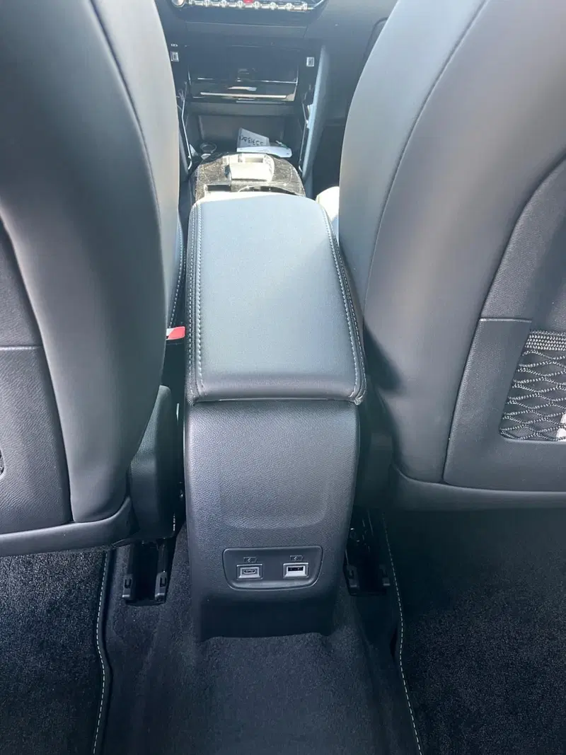 Peugeot 2008 nuova a Milano (19)