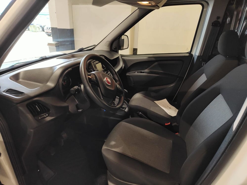 Fiat Doblò Furgone usata a Milano (11)