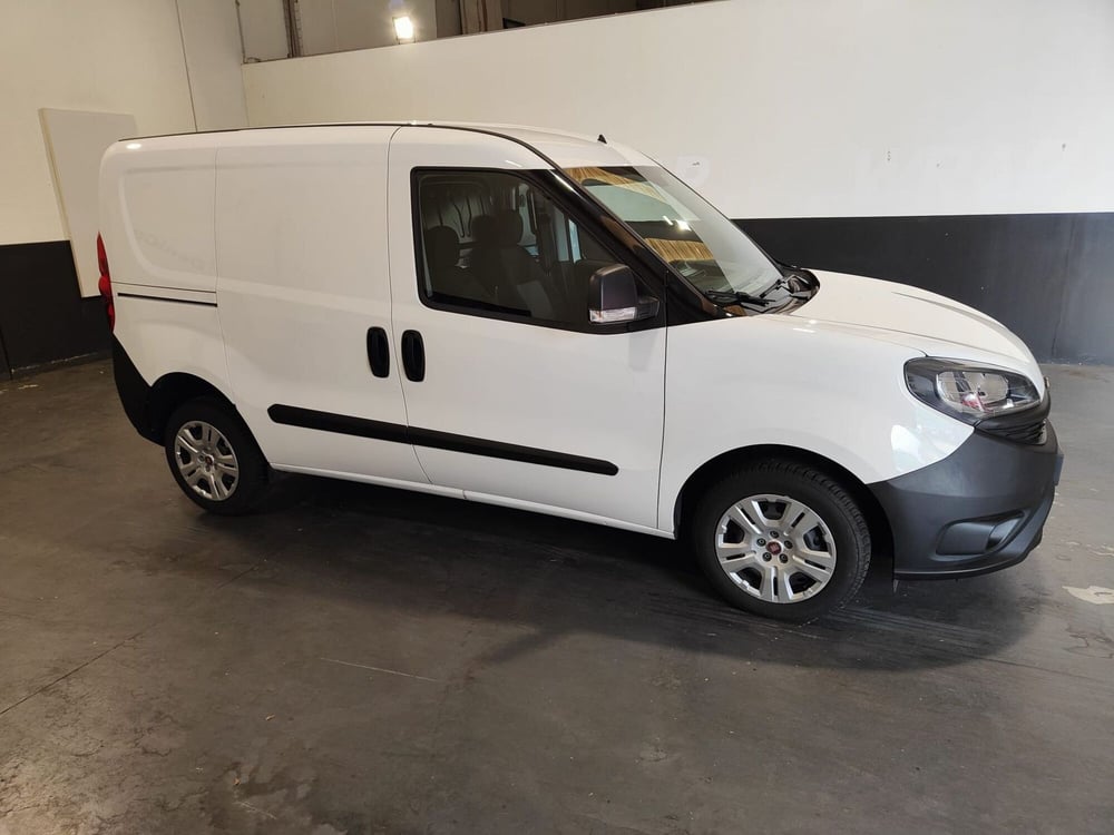 Fiat Doblò Furgone usata a Milano (5)