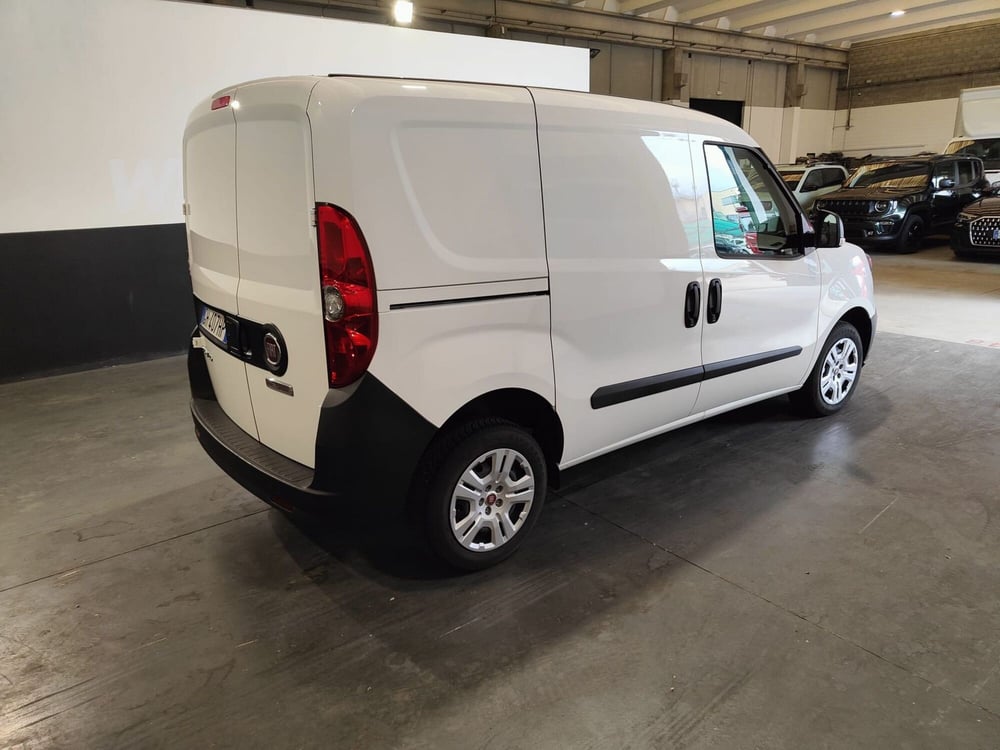 Fiat Doblò Furgone usata a Milano (7)