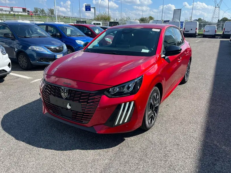 Peugeot 208 nuova a Milano