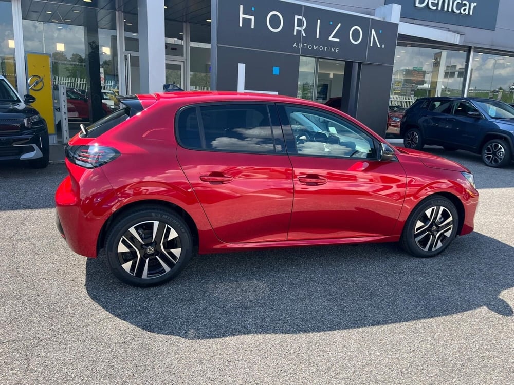 Peugeot 208 nuova a Milano (5)