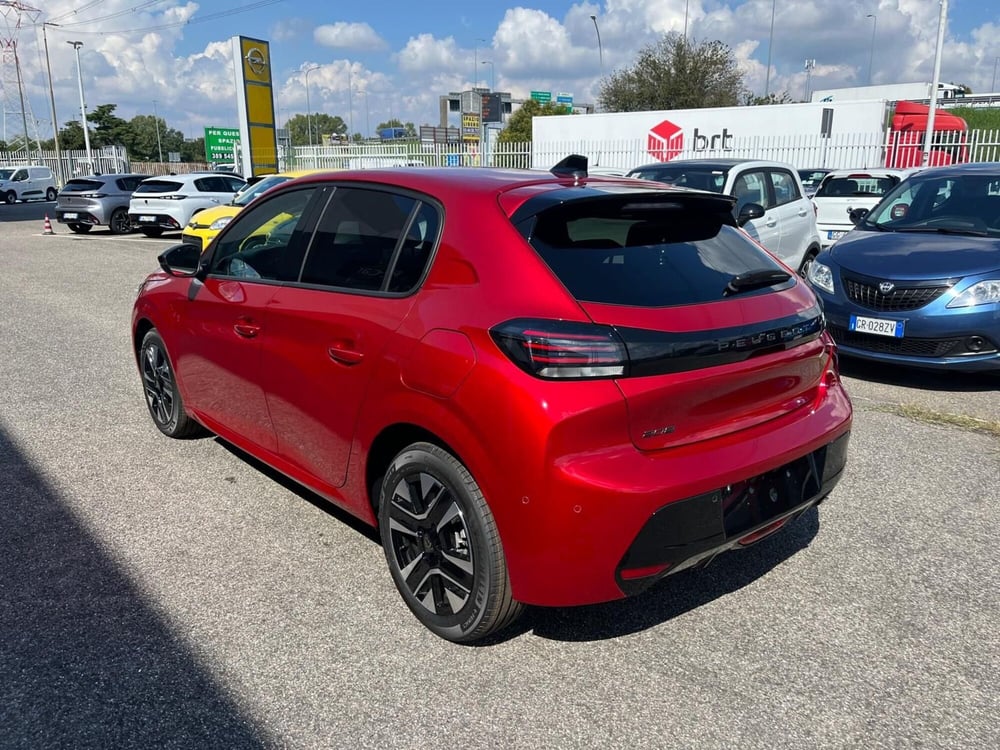 Peugeot 208 nuova a Milano (6)