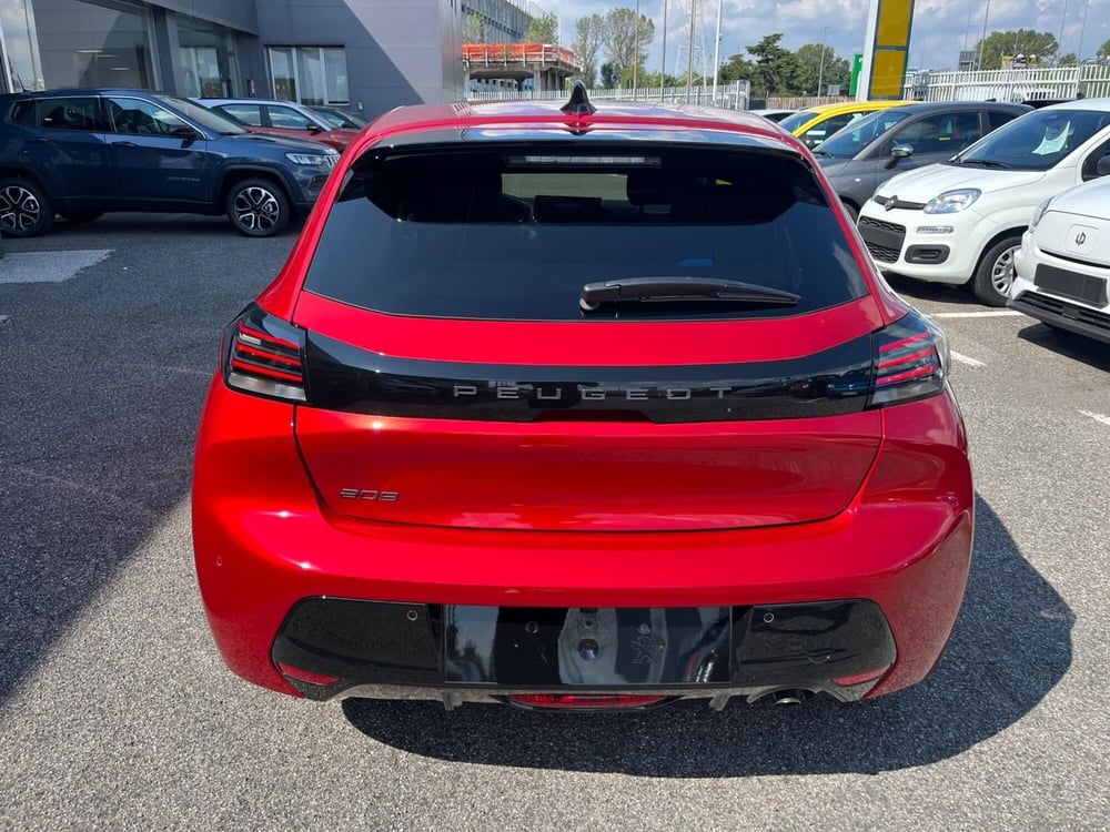 Peugeot 208 nuova a Milano (8)