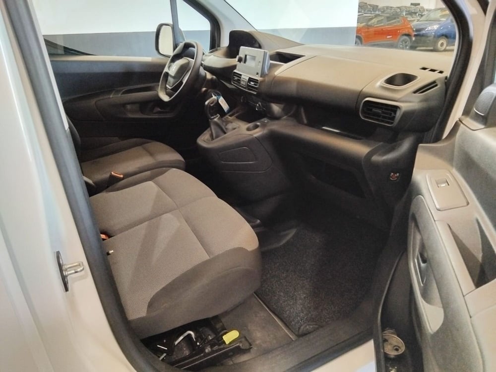 Peugeot Partner Furgone usata a Milano (15)