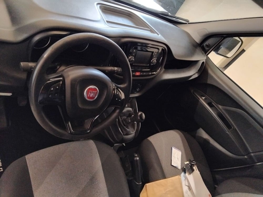 Fiat Doblò Furgone usata a Milano (15)