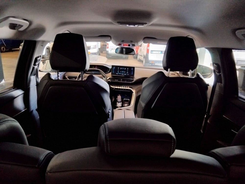 Peugeot 5008 usata a Milano (15)