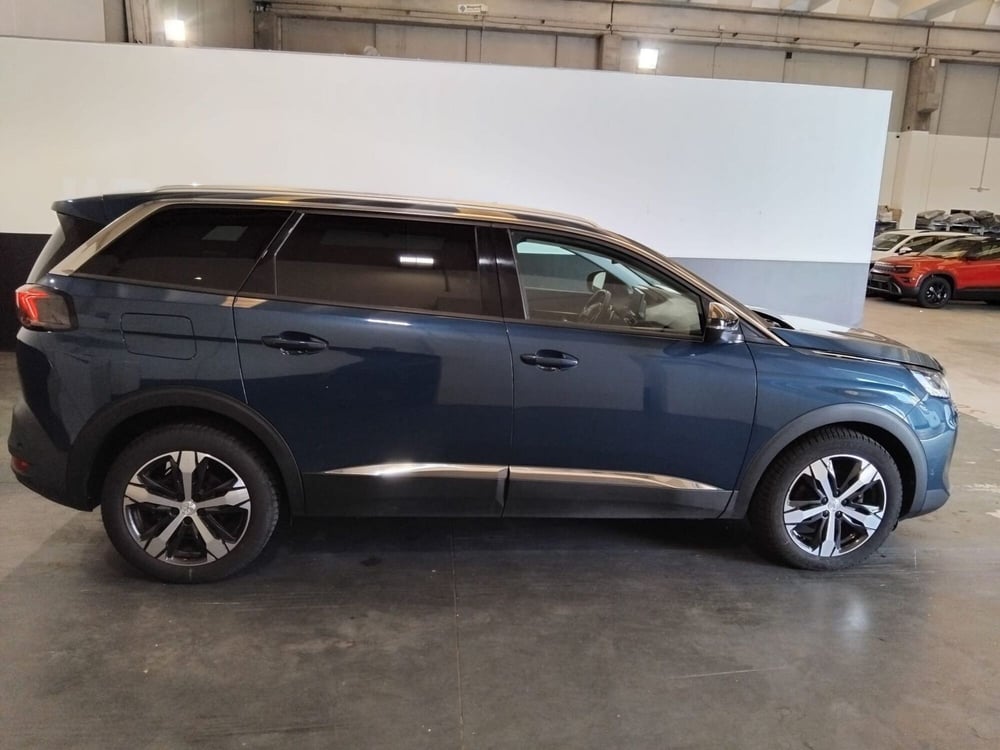 Peugeot 5008 usata a Milano (5)
