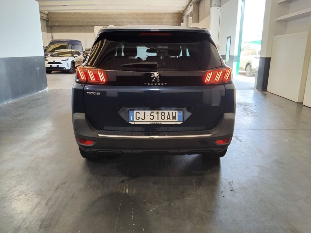 Peugeot 5008 usata a Milano (8)