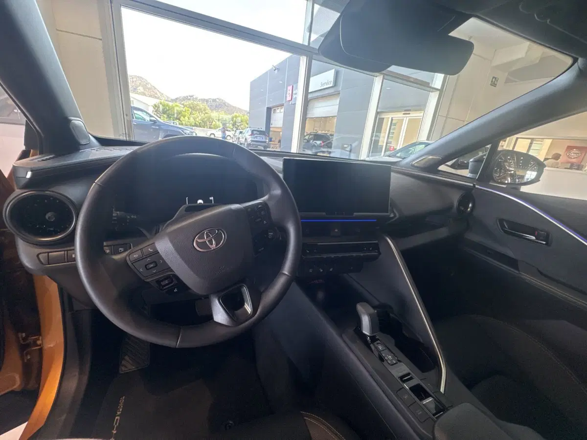 Toyota Toyota C-HR usata a Nuoro (19)