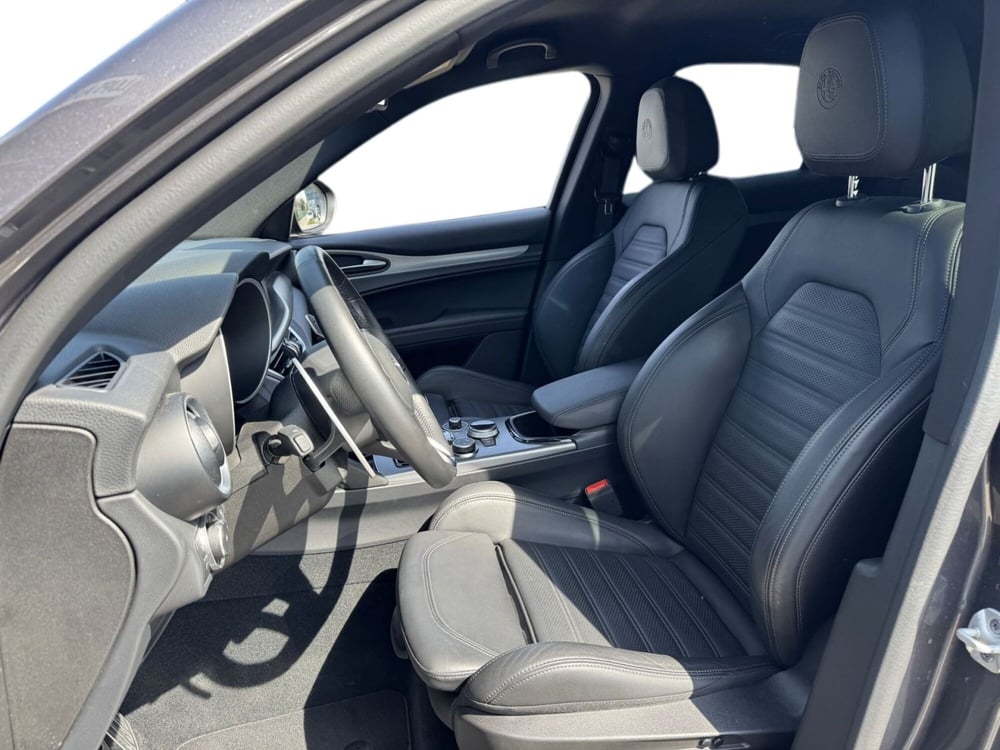 Alfa Romeo Stelvio usata a Pistoia (10)