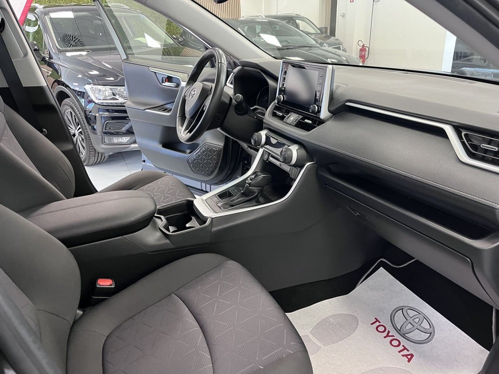 Toyota Rav4 usata a Prato (9)