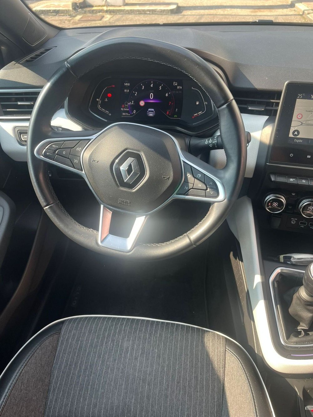 Renault Clio usata a Cremona (9)