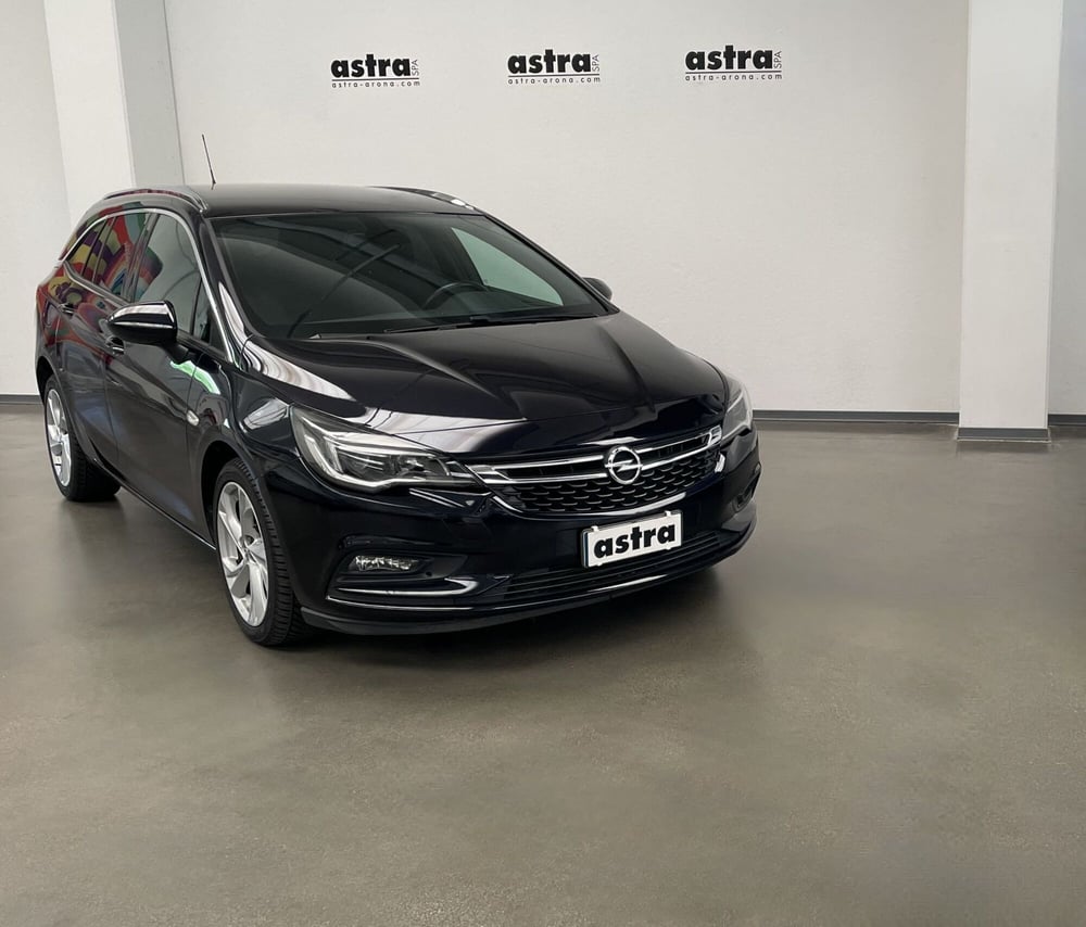 Opel Astra Station Wagon usata a Novara