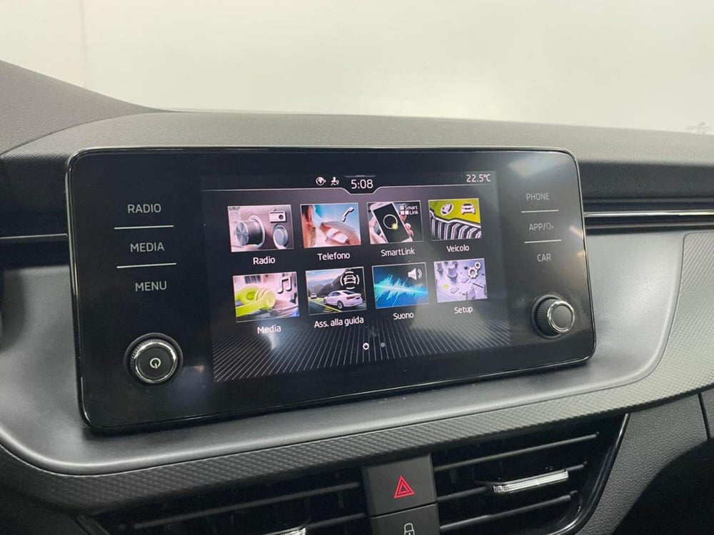 Skoda Kamiq usata a Como (14)