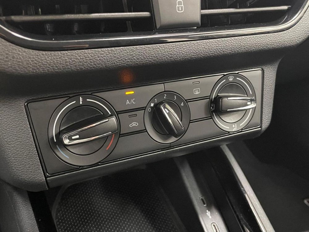 Skoda Kamiq usata a Como (18)