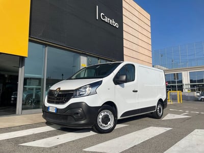 Renault Trafic Furgone T27 2.0 dCi 120CV PC-TN-DC Furgone Ice Plus del 2021 usata a Parma