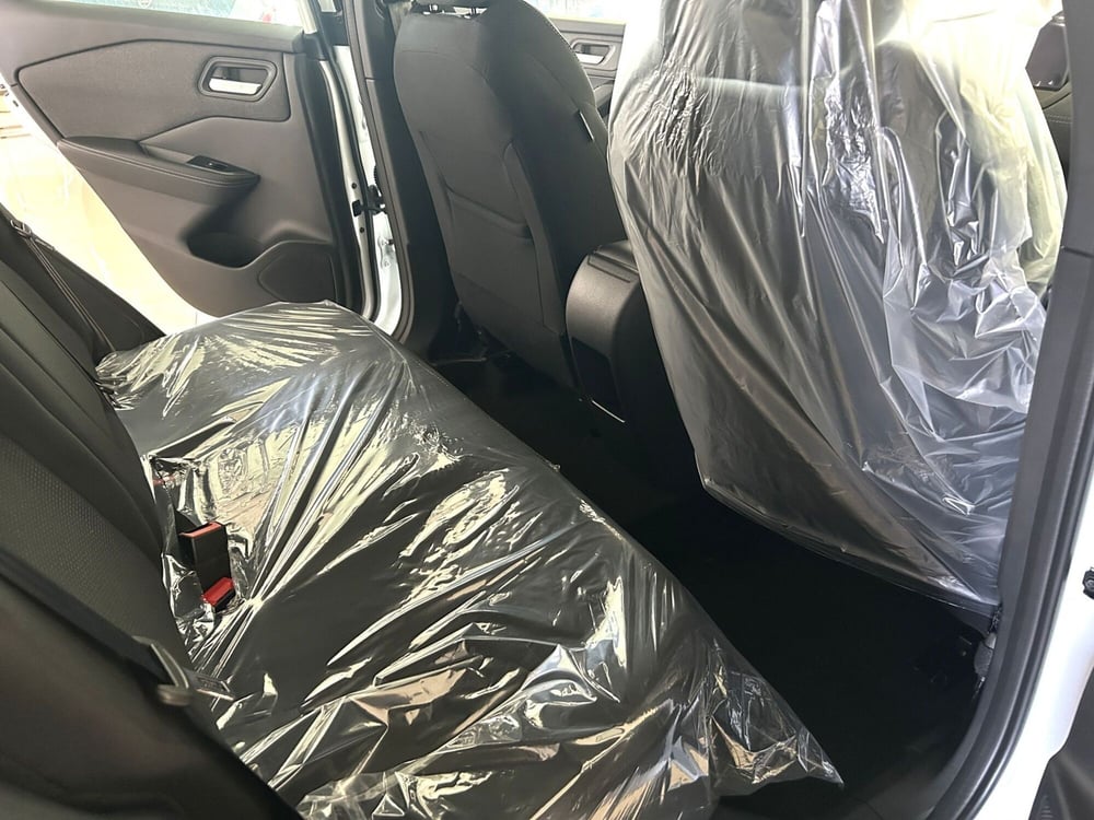 Nissan Qashqai nuova a Ferrara (13)