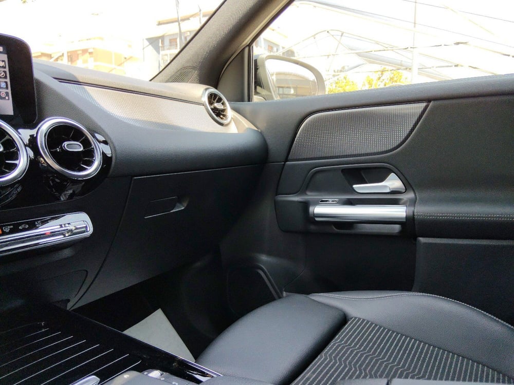 Mercedes-Benz GLA SUV usata a Pescara (19)