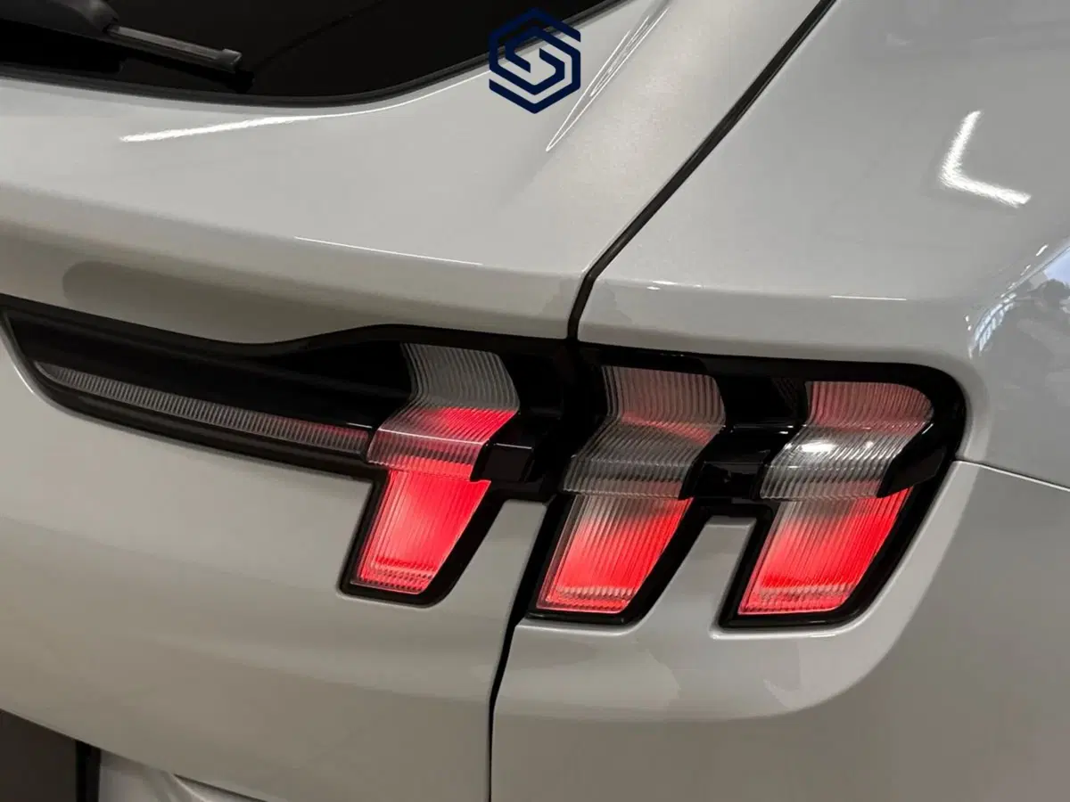 Ford Mustang Mach-E usata a Cagliari (8)