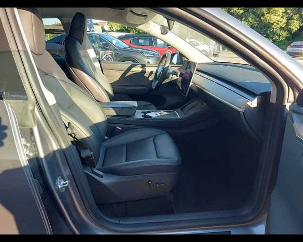 Tesla Model Y usata a Venezia (10)